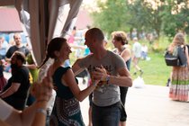 APL_003694