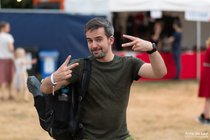 APL_225217